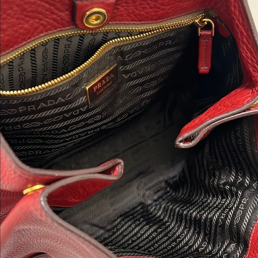 Prada Red pebble Leather Women's Bag with authentic dust bag - Picture 10 of 12